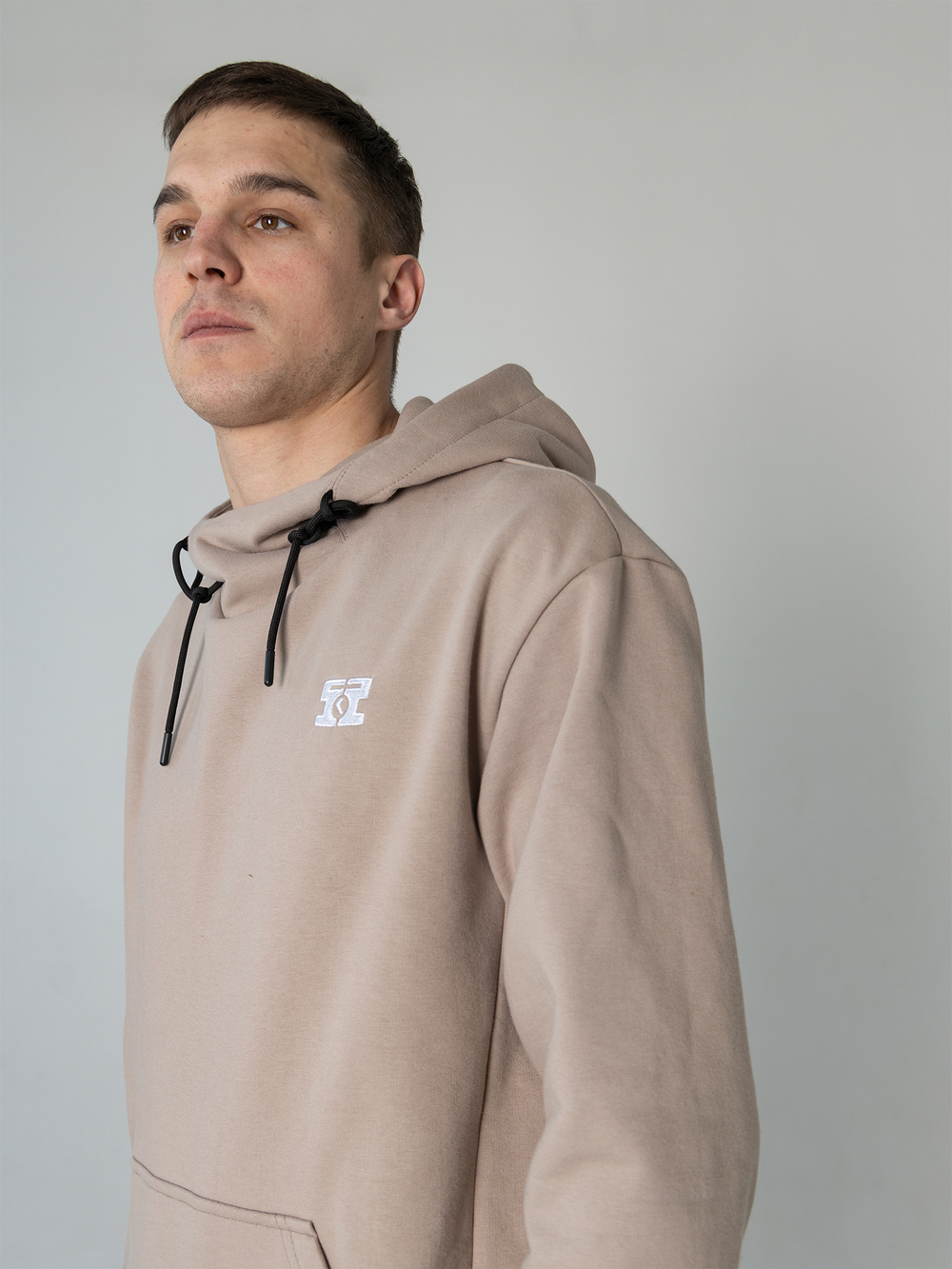 Худи с вышивкой бежевое Город Горький