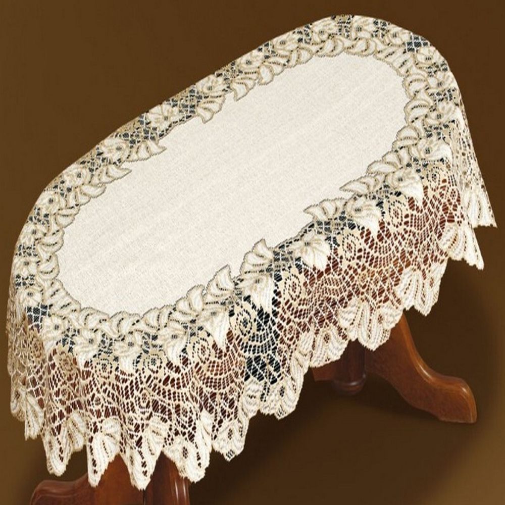 Скатерть жаккардовая овальная, цвет кремово-золотистый, Польша.