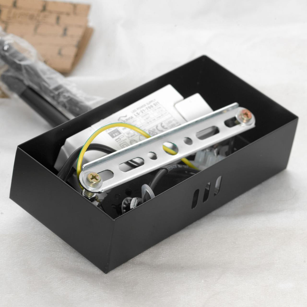 Линейно-подвесной светильник Lussole SY3707