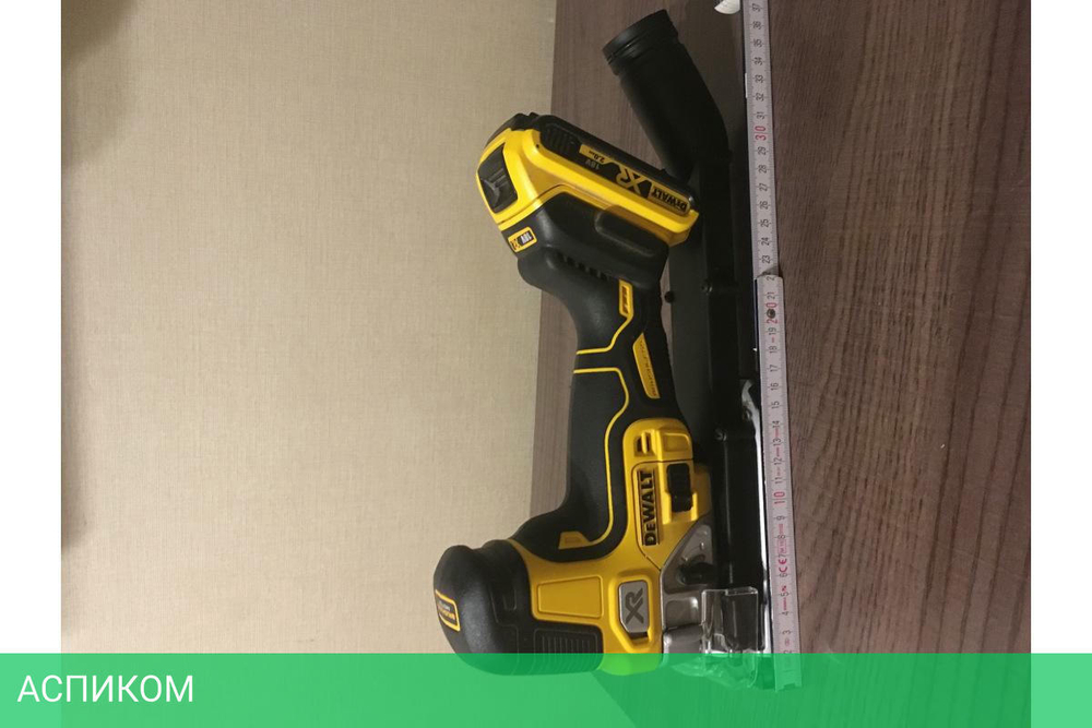 Дрель-шуруповерт DeWalt DCS335N-XJ