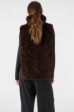 Манишка из эко-меха