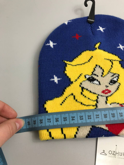 Шапка весенняя на 3 года, новая