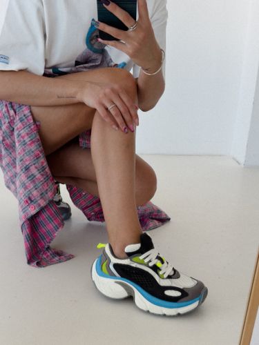 Кроссовки женские NOHO