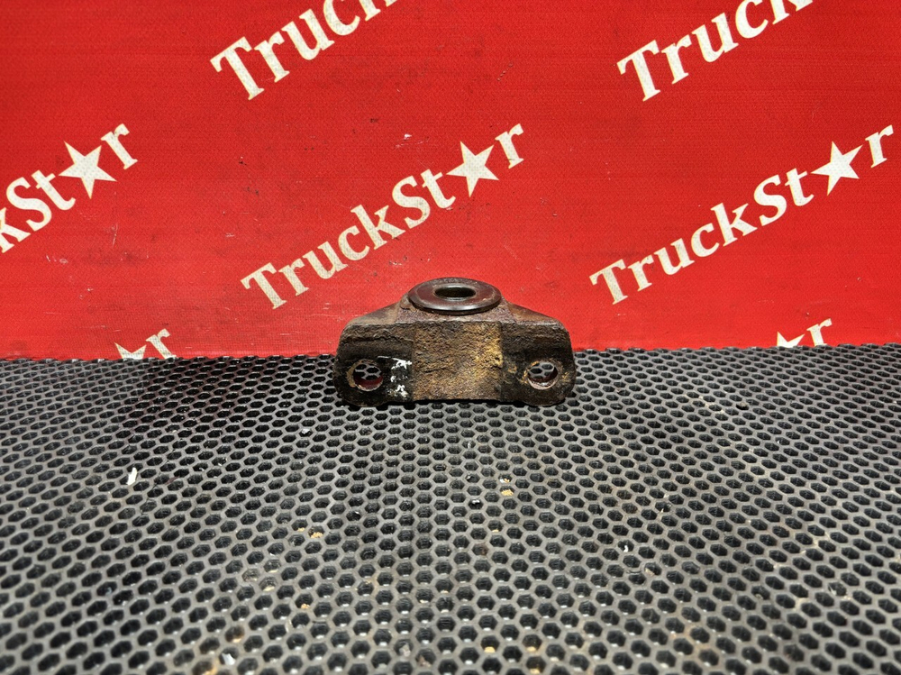 Кронштейн переднего стабилизатора