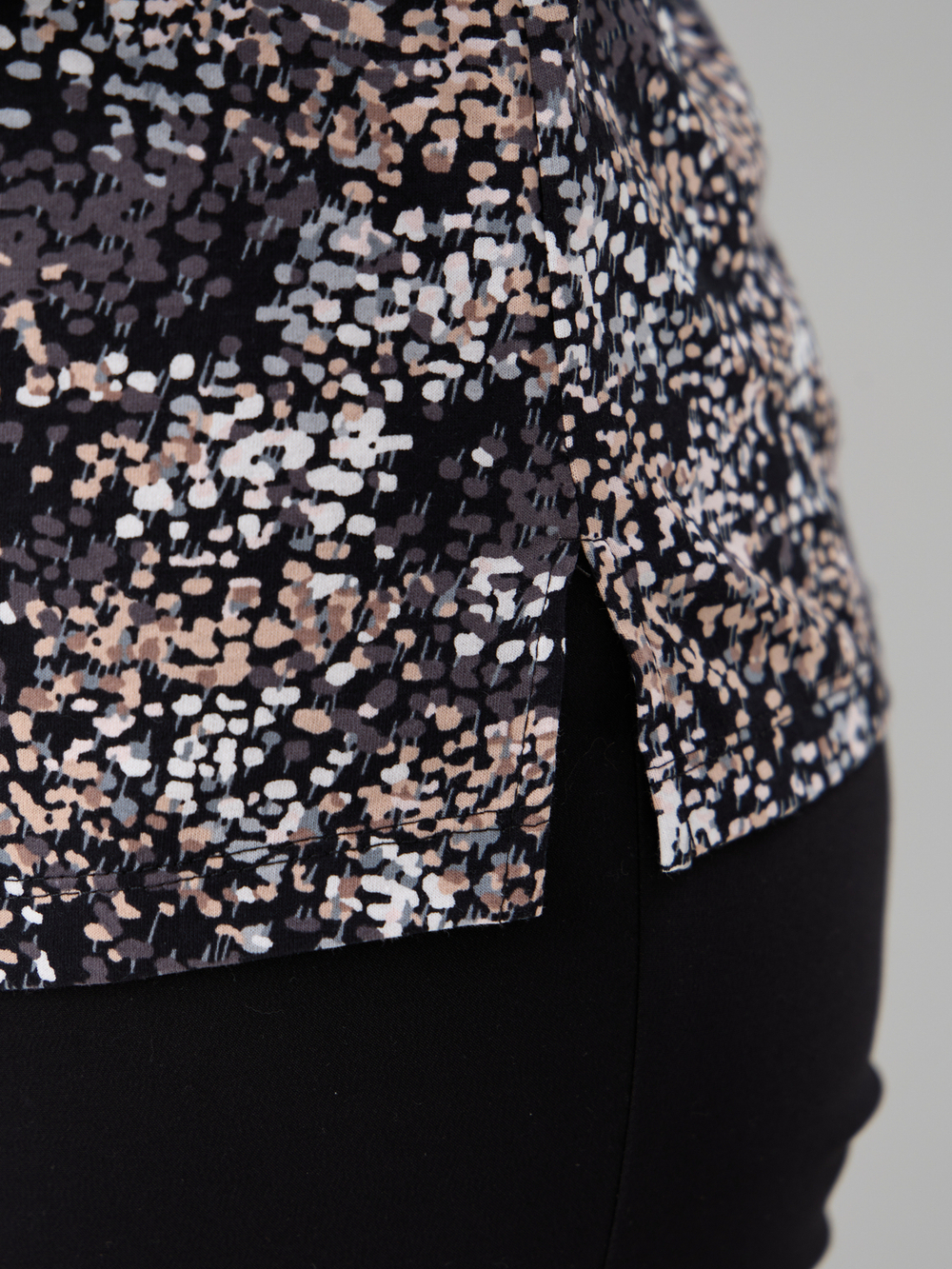 Блузка БЛ-22/черный-бежабстракция