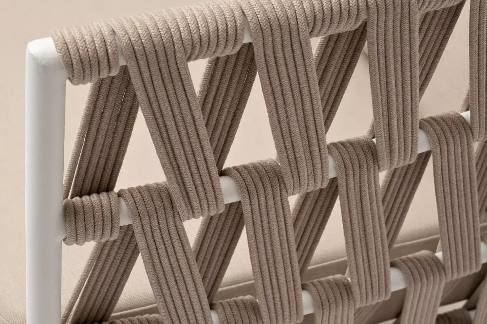 "Диего" диван 2-местный плетеный из роупа, основание дуб, каркас алюминий светло-серый (RAL7035) шагрень, роуп бежевый круглый, ткань бежевая 15052