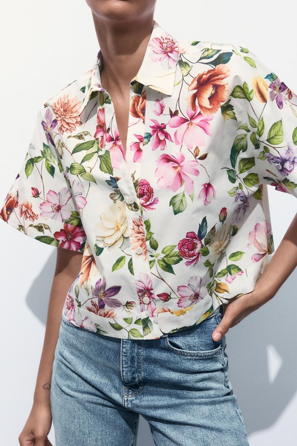 ZARA РУБАШКА ИЗ ПОПЛИНА С ЦВЕТОЧНЫМ ПРИНТОМ, РАЗНОЦВЕТНЫЙ