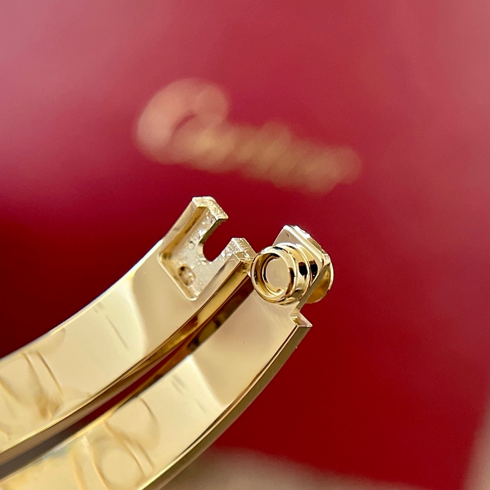Cartier Love Bracelet