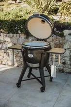 Керамический угольный гриль Monolith Two.55, 43 см, с ножками и столиками, чёрный