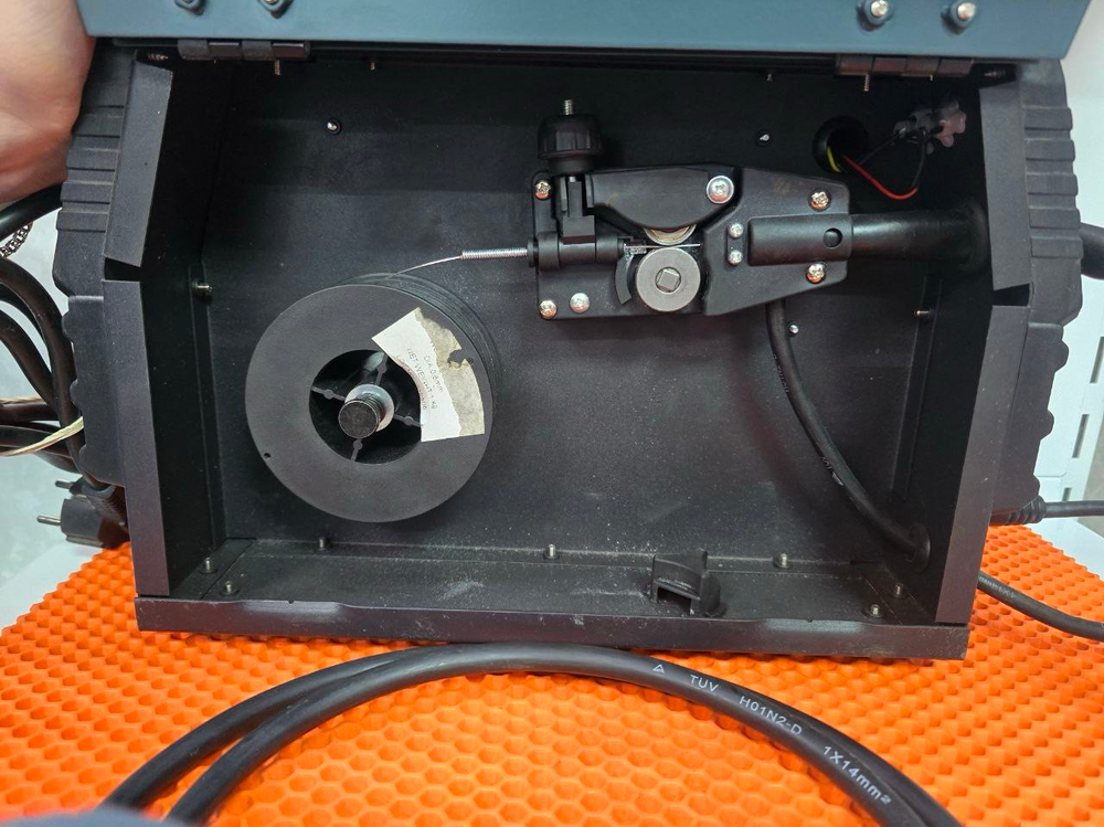 Сварочный аппарат Алмаз MIG 160 SYNERGY