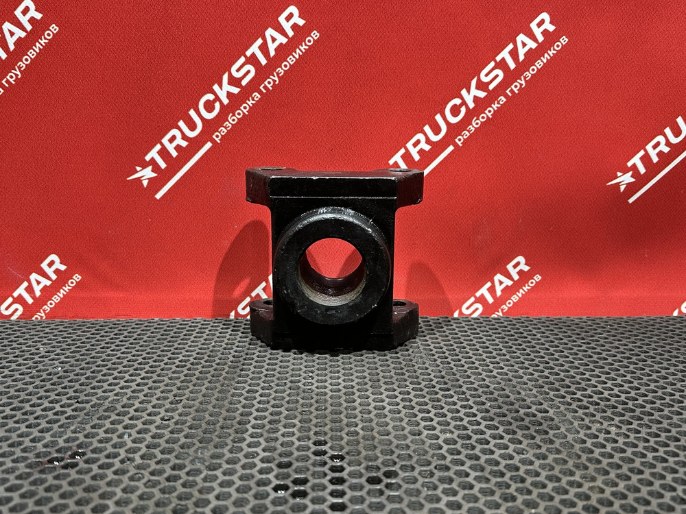 Кронштейн буксировочный 2022г