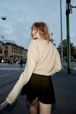 ZARA ЮБКА-ШОРТЫ СО СКЛАДКАМИ, ЧЕРНЫЙ