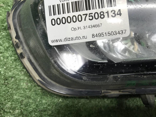 ПТФ правая Volvo XC60 2 (2017-2021) LED