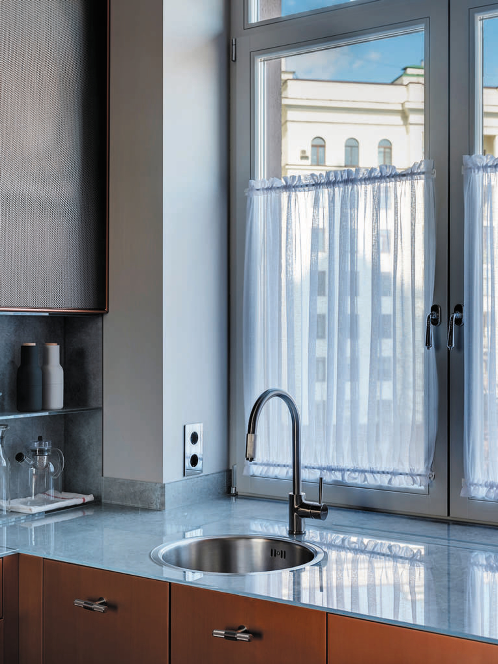 Мойка Omoikiri Toya 42-U/IF-IN нерж. сталь | Нержавеющая сталь