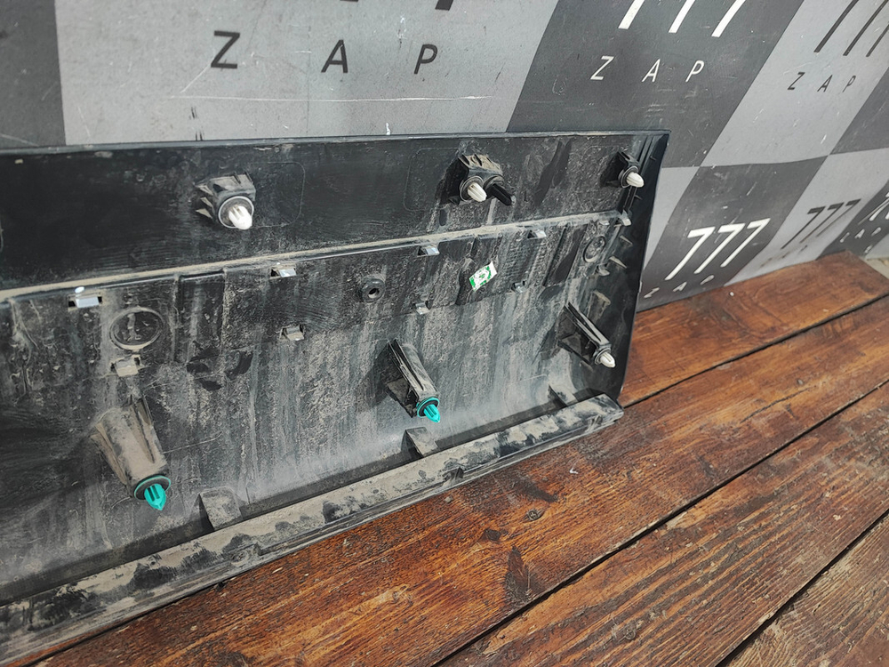 Накладка двери передней правой Chery Tiggo 7 Pro 20-24 Б/У Оригинал 609001831AA