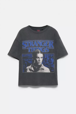 PULL&BEAR Футболка "Stranger Things ", черный