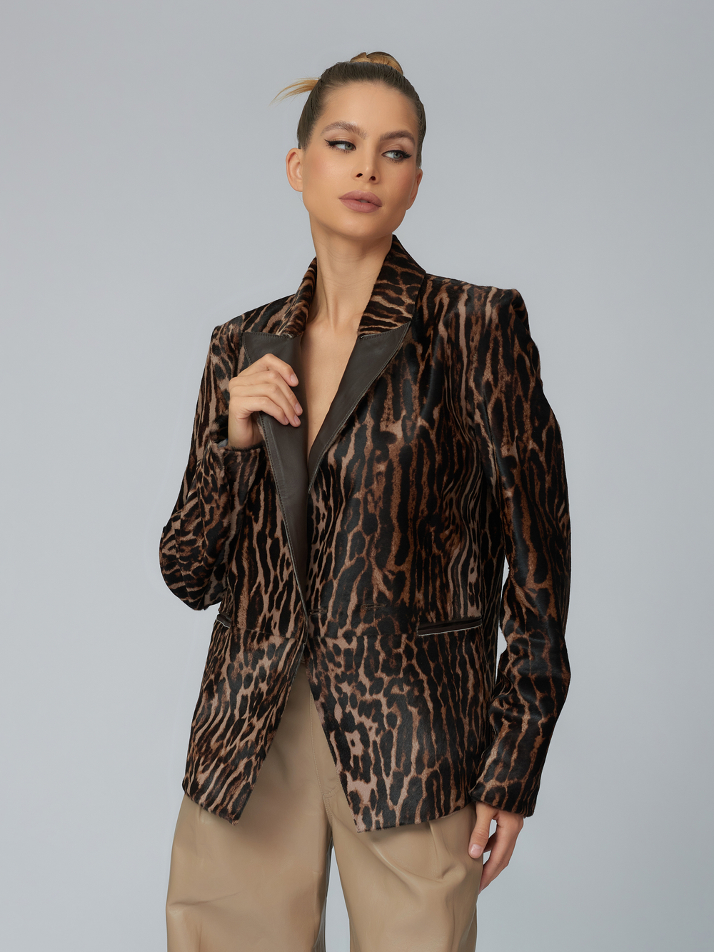 Жакет леопард на пуговицах