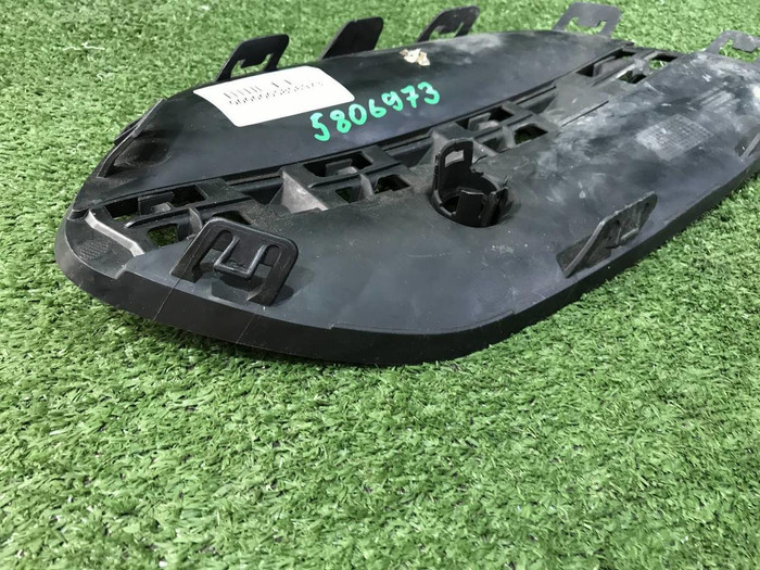 Решетка переднего бампера правая Mercedes GLE c292 (2015-2019)