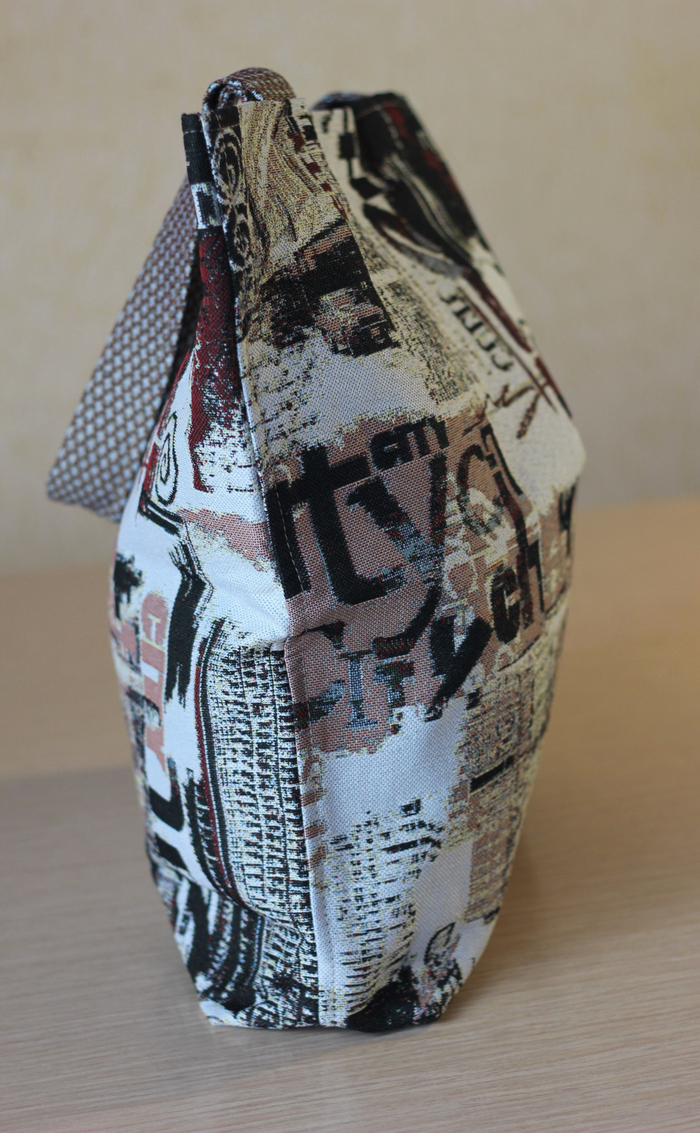 Гобеленовая сумка Город (39х39х12)