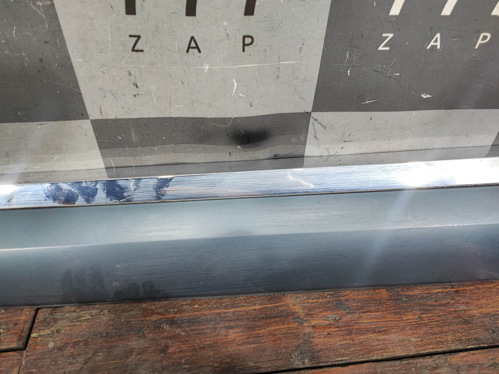 Накладка двери передней левой Geely Monjaro 21-нв Б/У Оригинал 6073120000