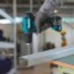 Аккумуляторный шуруповерт MAKITA HP 333 DWAE ударная HP333DWAE