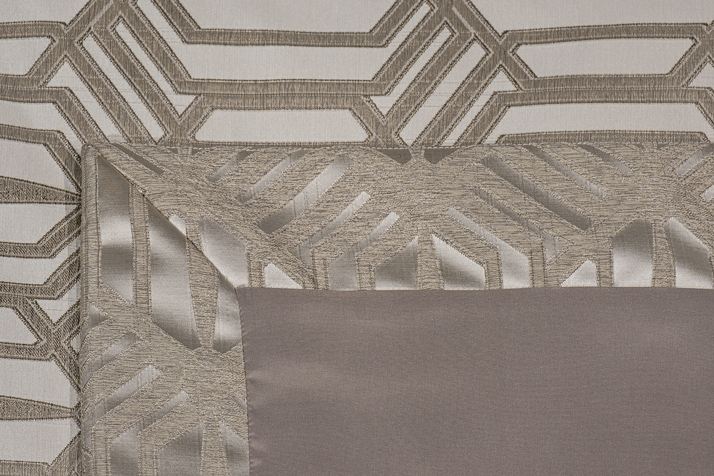 Покрывало 260x260 и 2 наволочки 50x70 Garda Decor Artdeco серое