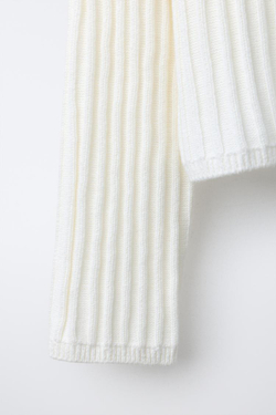 ZARA ВЯЗАНЫЙ ДЖЕМПЕР С НАШИВКОЙ В ВИДЕ СЕРДЦА, ЭКРЮ