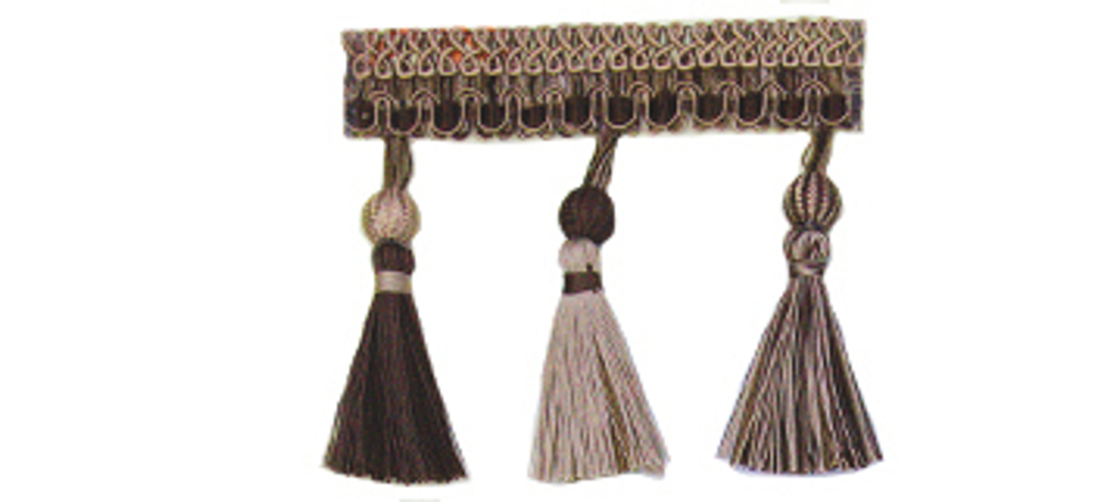 10007/27 Бахрома с кисточками и бубенчиками
