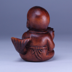 Нэцкэ Ребенок со священным карпом