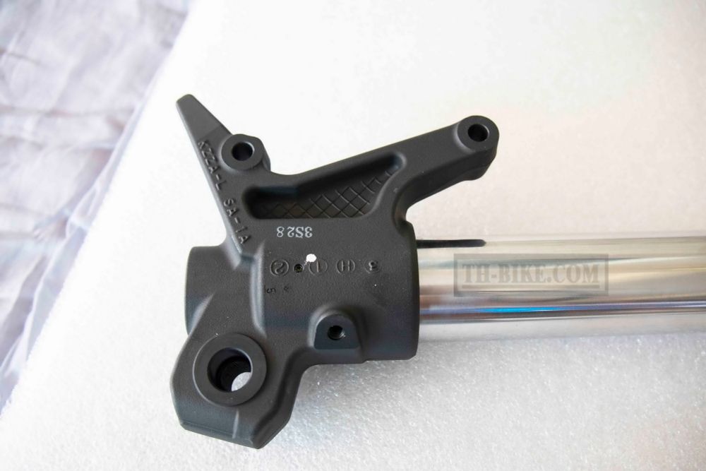 51500-KZZ-A21. FORK ASSY., L. FR. (SHOWA). Honda CRF250M