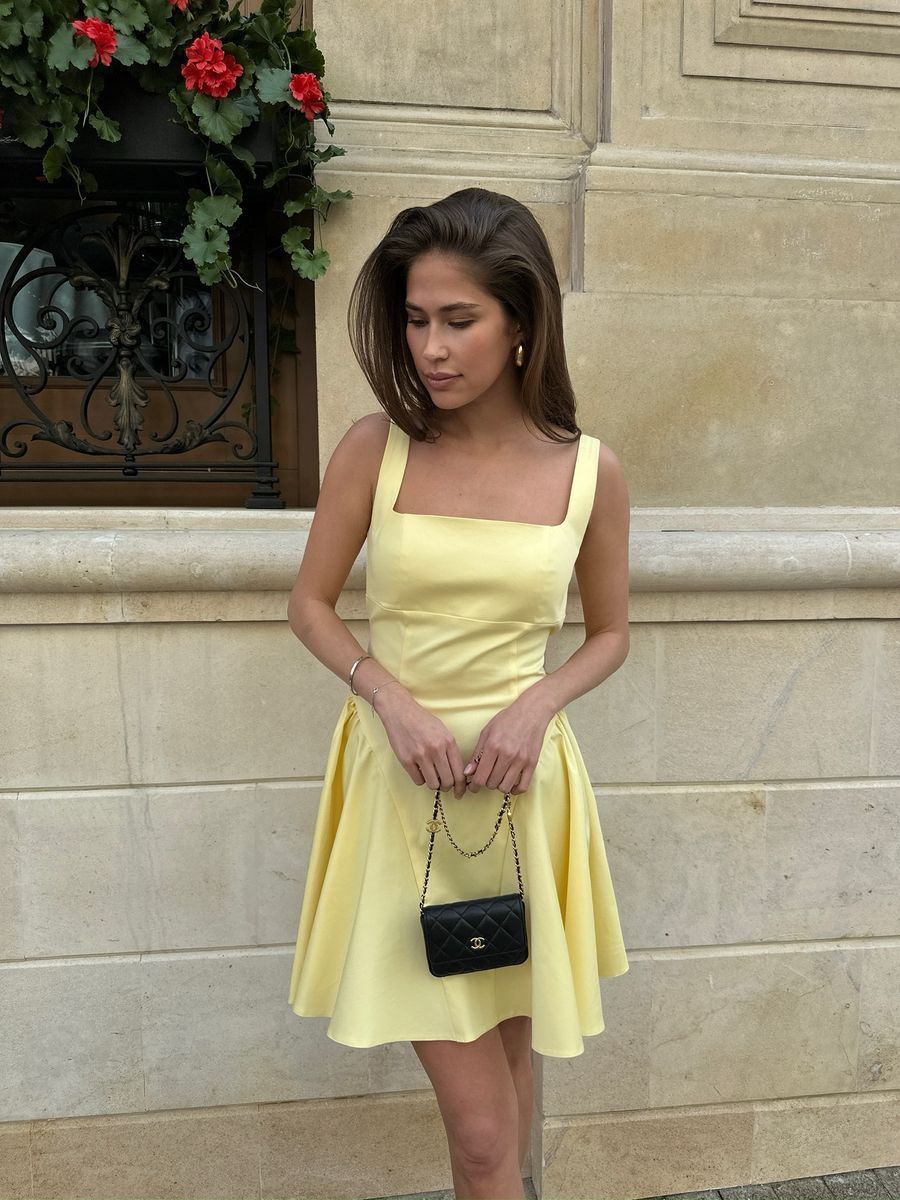 Платье из хлопка с завязкой мини лимонное