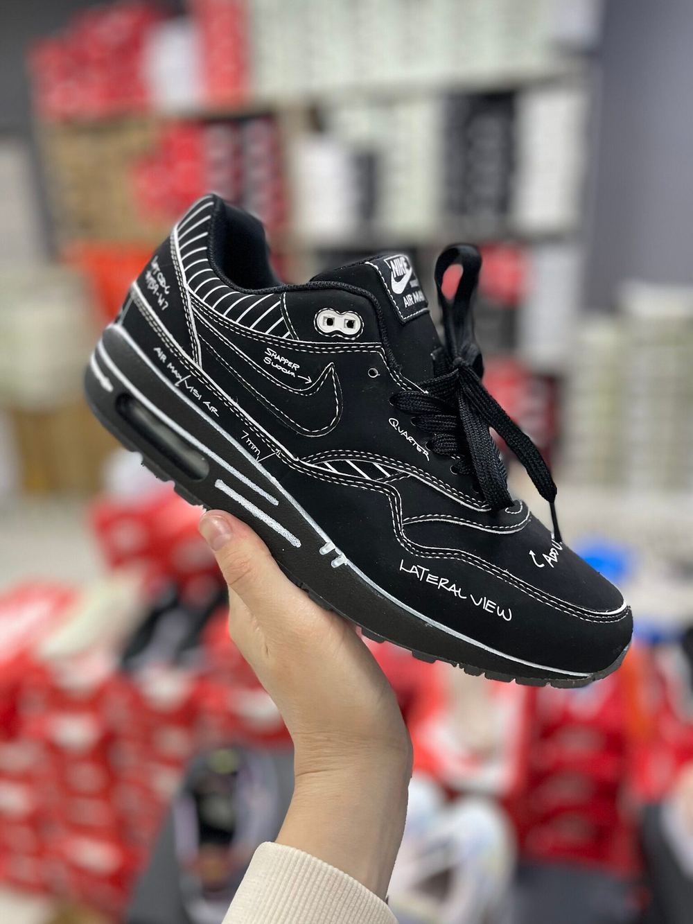 Nike AIR max 1 sketch to shelf "Schematic black"