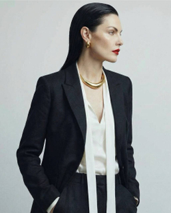 Черный жакет Бёрнс