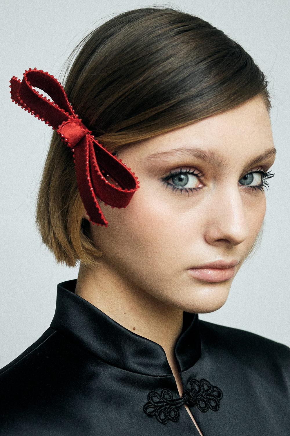 Бордовая "Стрекоза" с декором