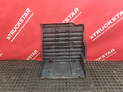 Крышка ящика АКБ