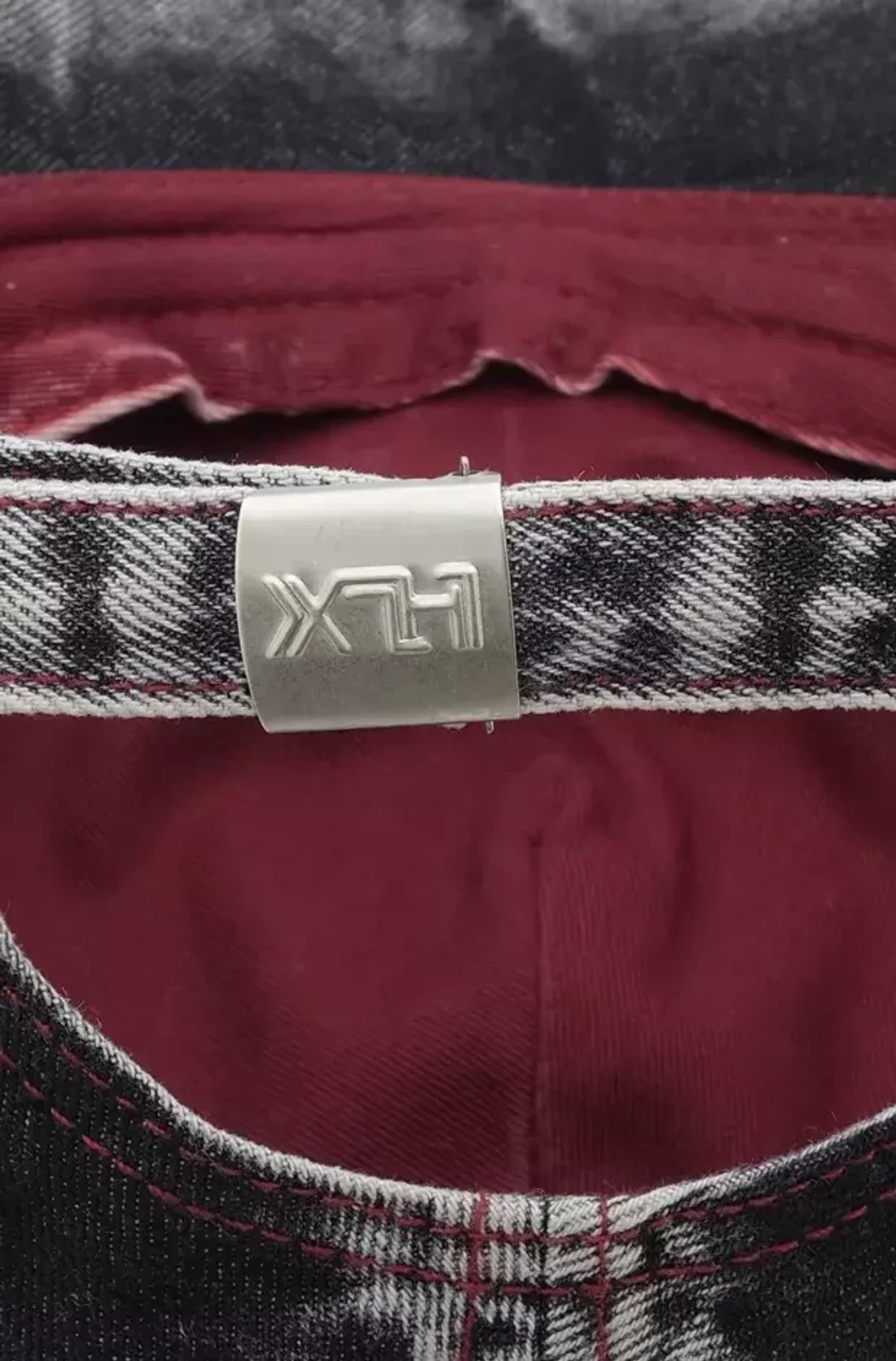Бейсболка из денима «T»