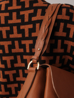 Кожаная сумка Deboro 30737 фундук