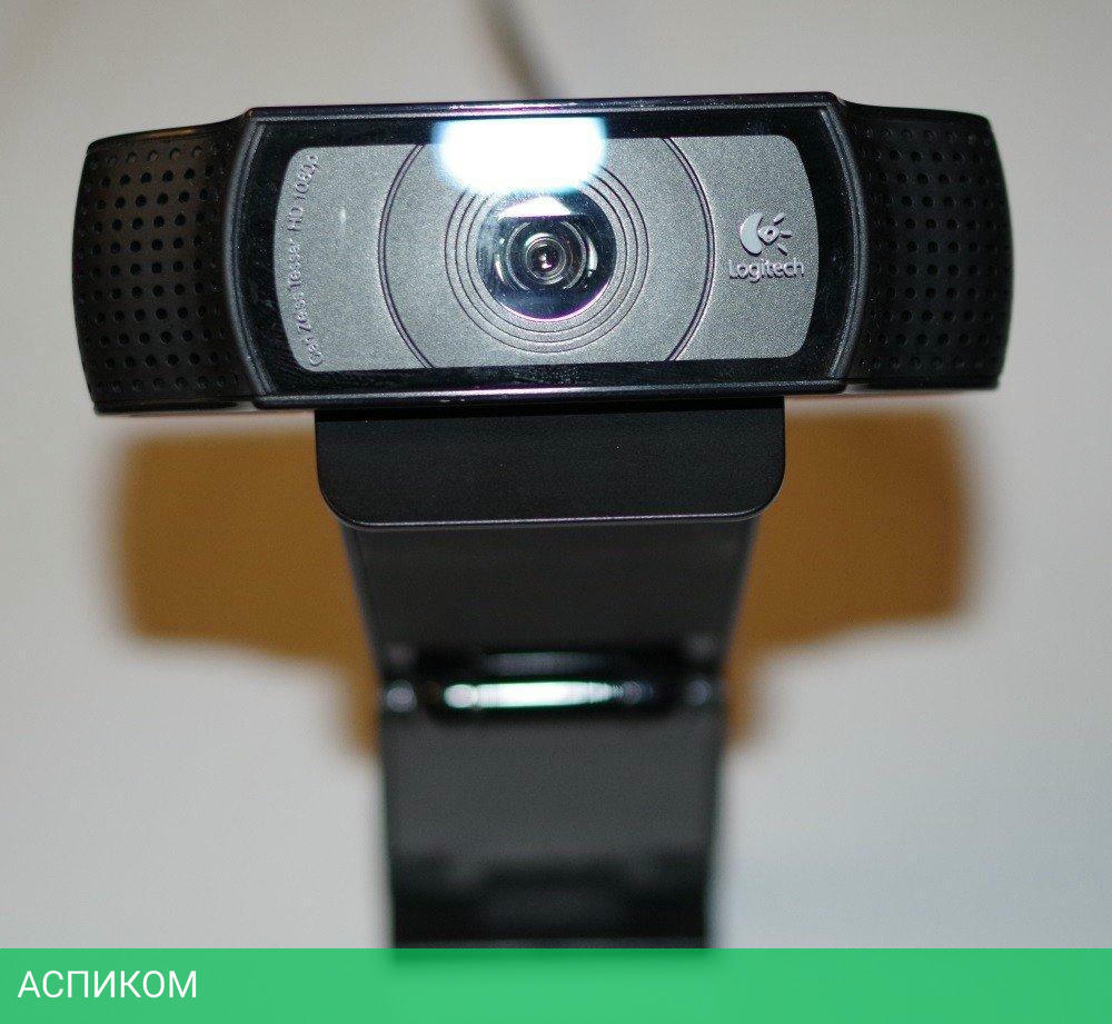 Веб-камера Logitech HD Pro Webcam C920 черный (960-001055)