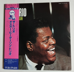 Винтажная виниловая пластинка LP The Oscar Peterson Trio Live From Chicago (Japan 1985) (Obi)