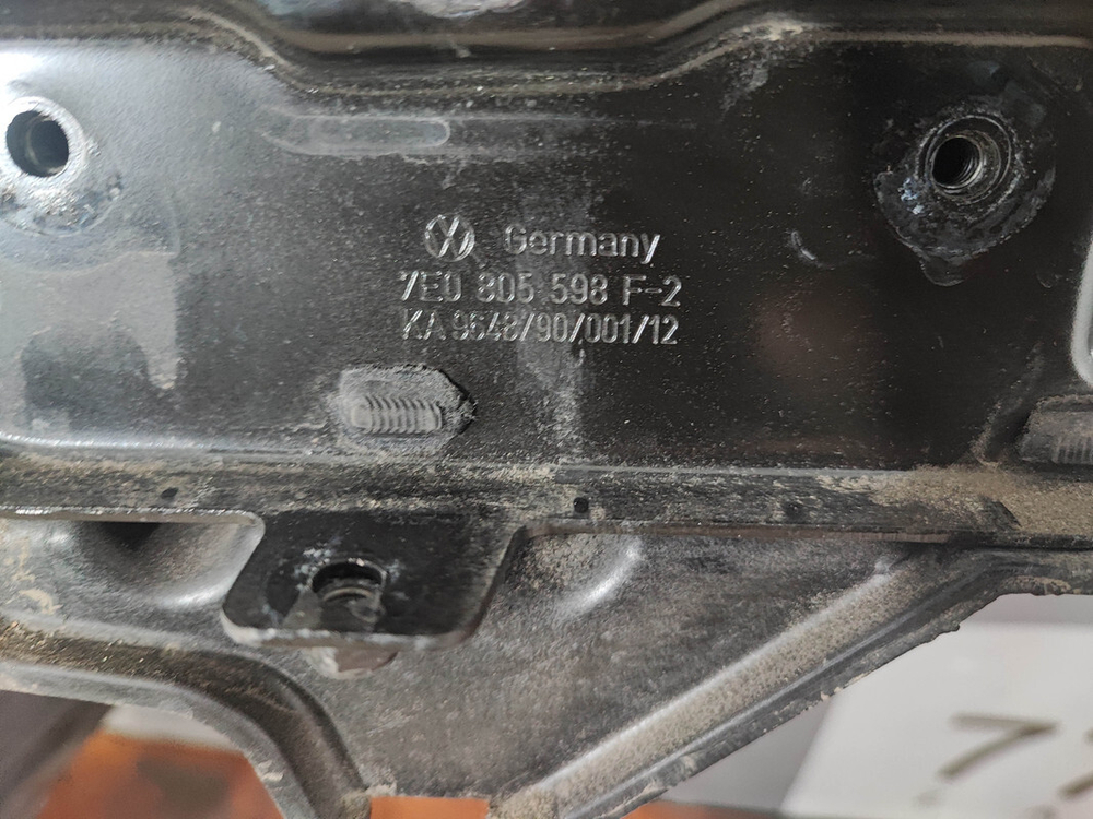 Панель передняя Volkswagen T5 / T6 09+ Б/У Оригина 7E0805598F2