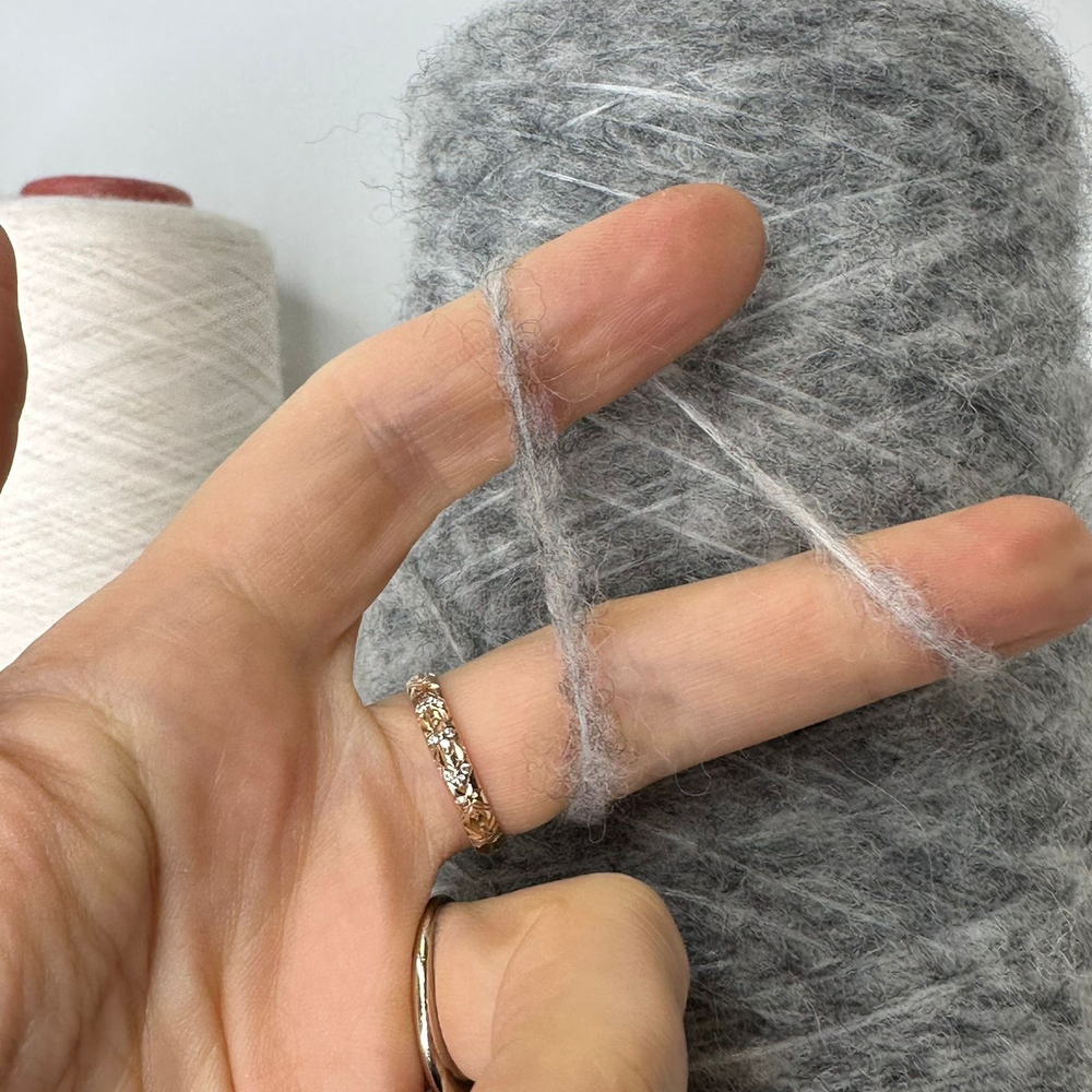 GHOST - Lineapiu; 30% baby альпака, 45% меринос, 25% п/а; шнурок; 520м/100гр; col. 90067 grigio, цвет: серый меланж; S501