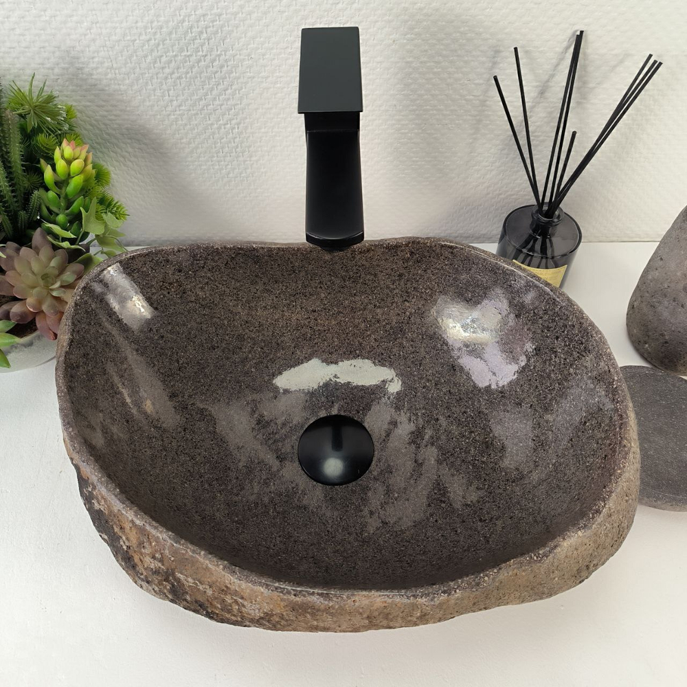 Раковина из речного камня RS-65140 44*32*15 0861