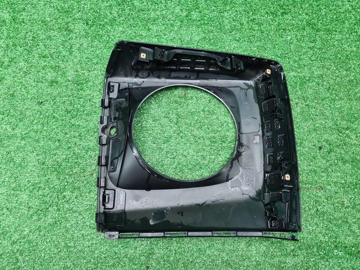 Накладка фары правая Mercedes G W463 (2018-2024)