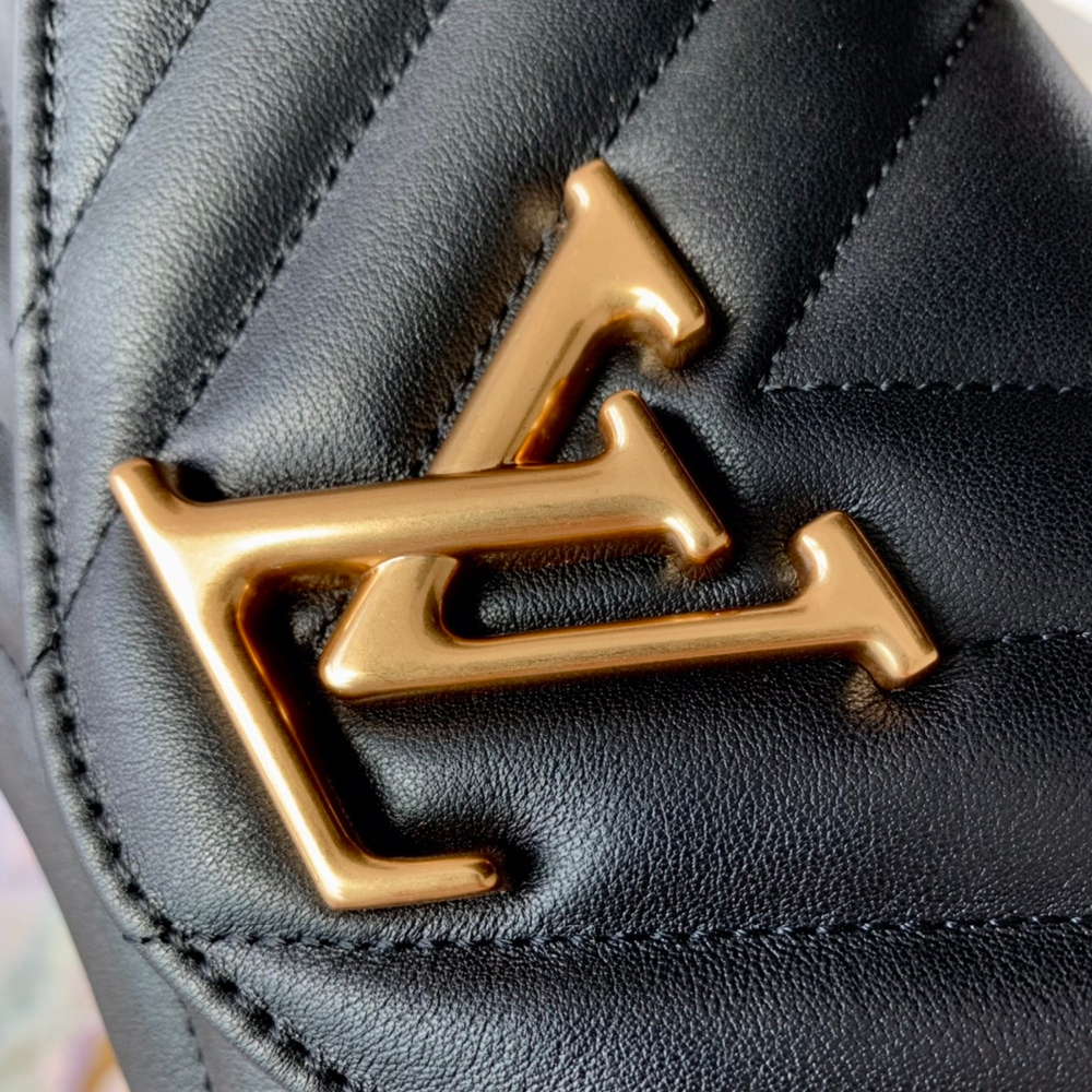 Louis Vuitton New Wave PM Chain Bag