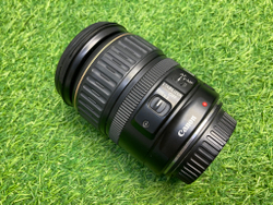 Canon EF 28-135mm 3.5-5.6 IS USM