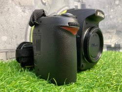 Nikon D90 (7.500 кадров) Покупка/Продажа