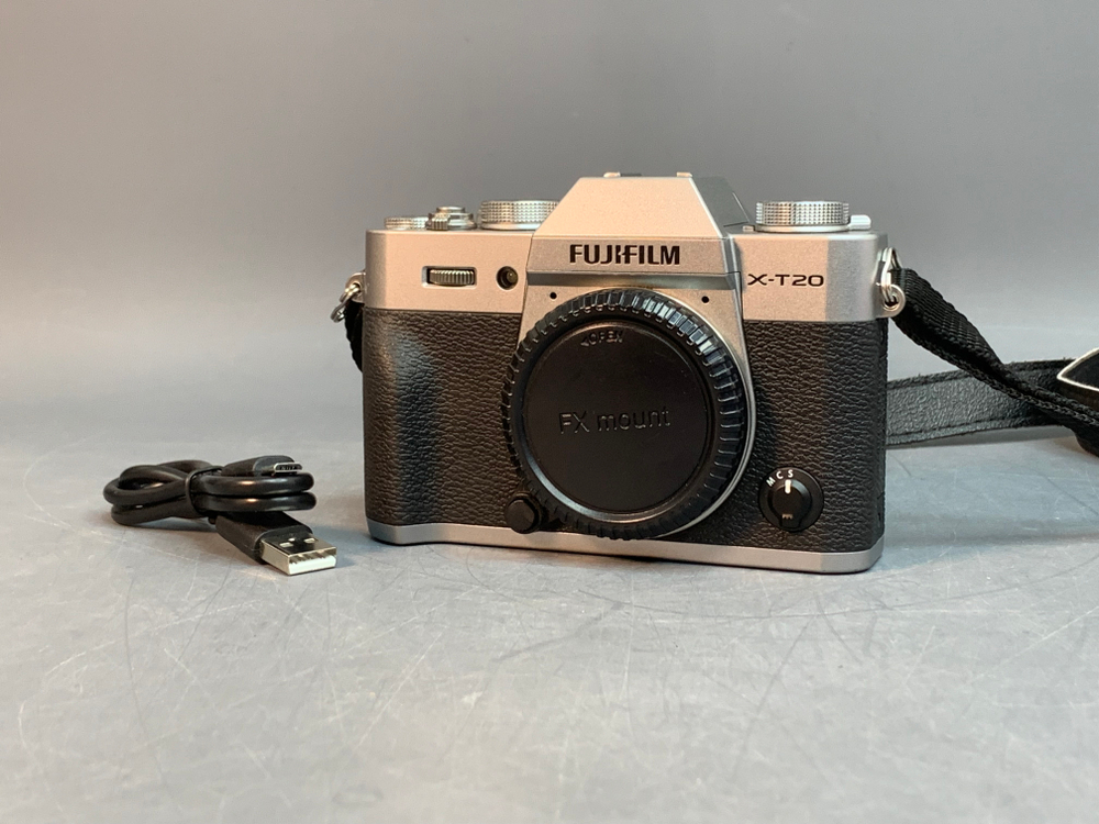 Fujifilm X-T20 Body 13.966 Кадров