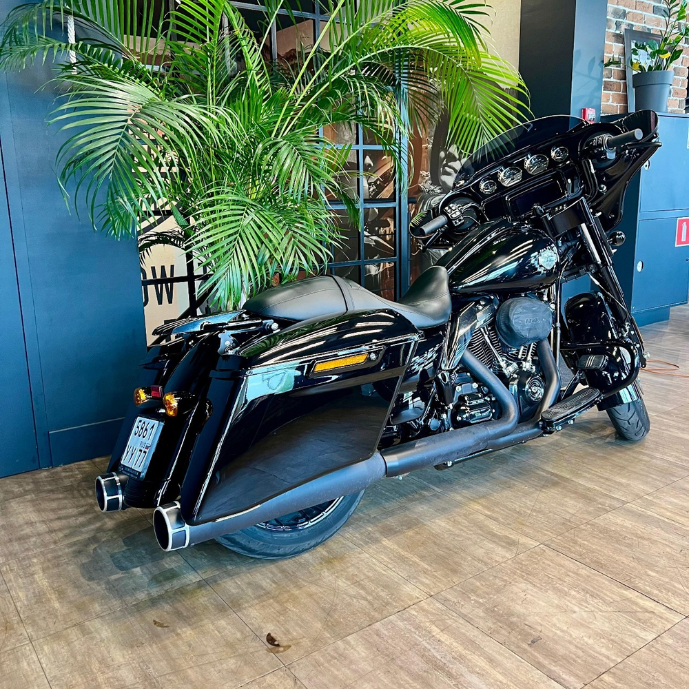 Harley-Davidson Street Glide 114 2022м.г