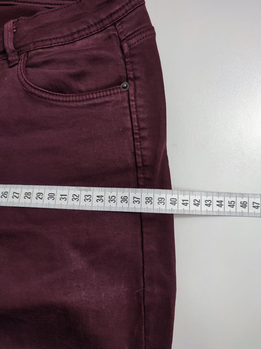 Джинсы Zara базовые 42 размер