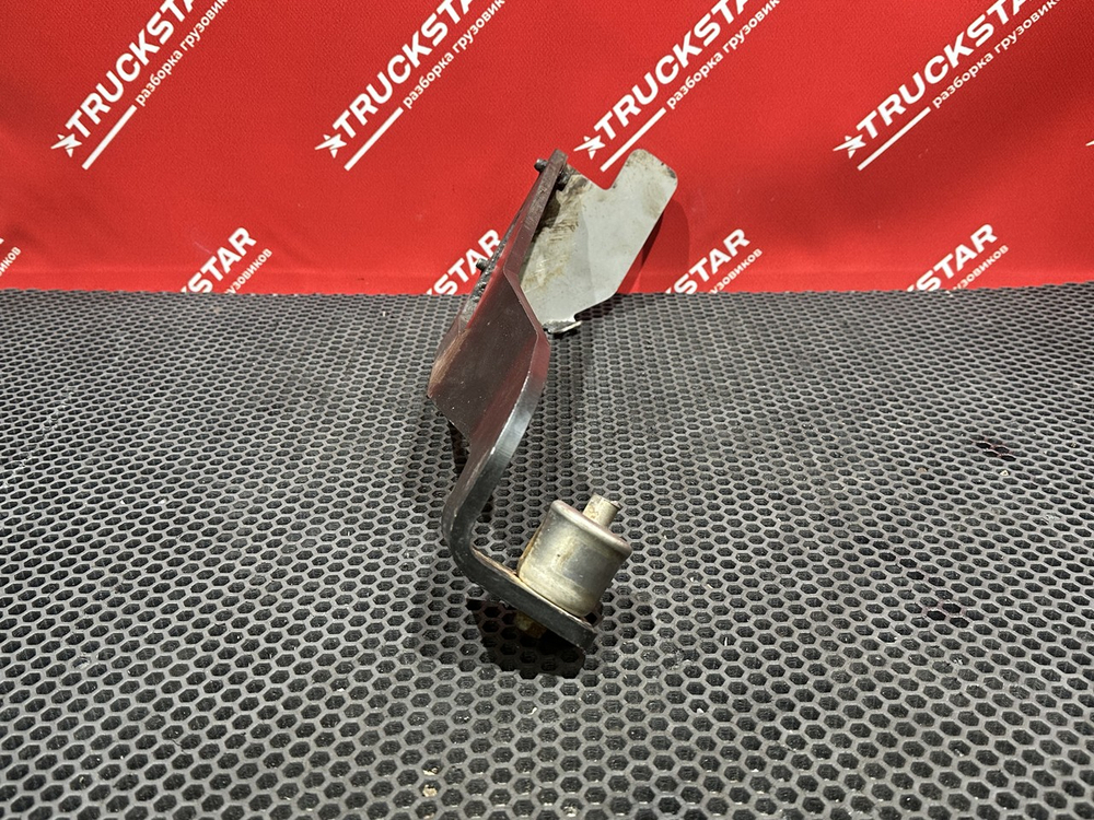 Кронштейн глушителя